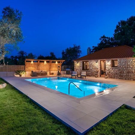 Pastida Filerolia Stone Houseヴィラ エクステリア 写真