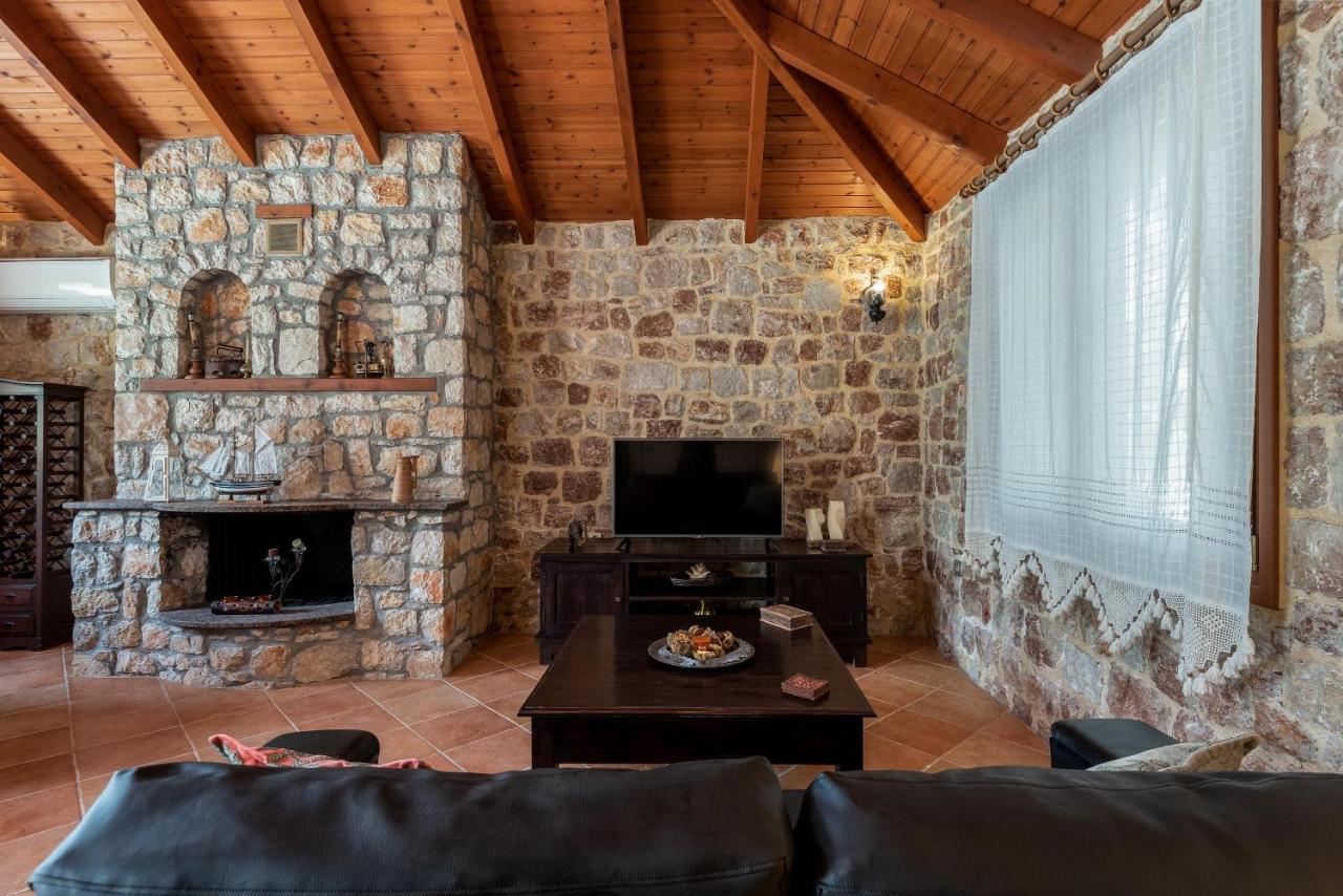 Pastida Filerolia Stone Houseヴィラ エクステリア 写真
