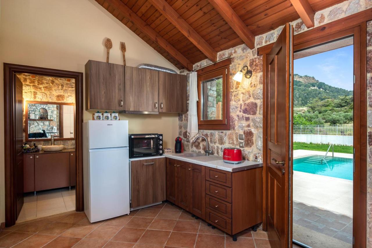 Pastida Filerolia Stone Houseヴィラ エクステリア 写真